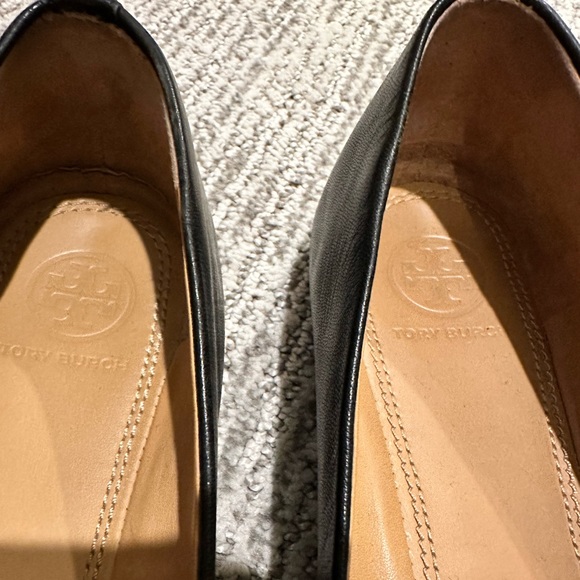 Authentic Tory Burch black ballet flats with gold signature hardware, size 8. - Picture 2 of 5